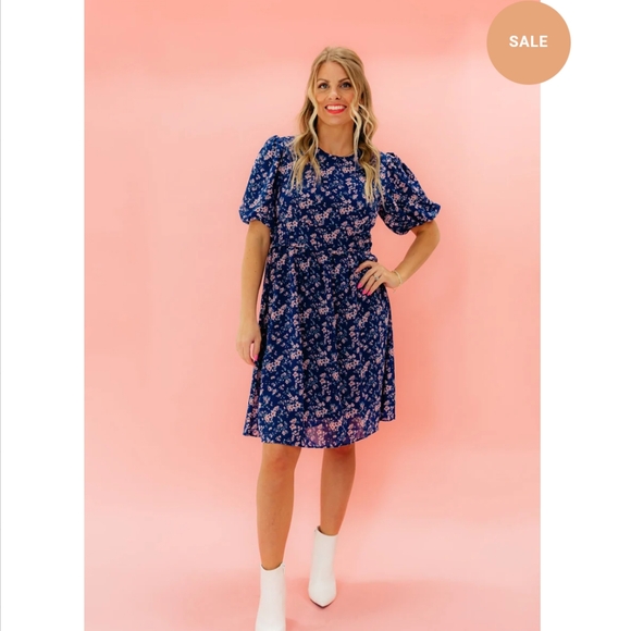 Love Olive Co Dresses & Skirts - Doesn't fit me.